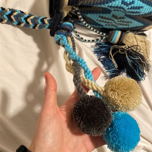 Blue & Cream Tribal Pattern Deluxe Wayuu Double Drawstring Shoulder Mochila Bag - Picture 10 of 15